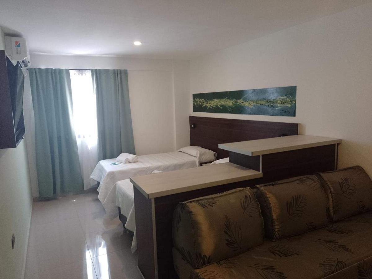 Golden Ross Hotel Villa Carlos Paz Exterior photo